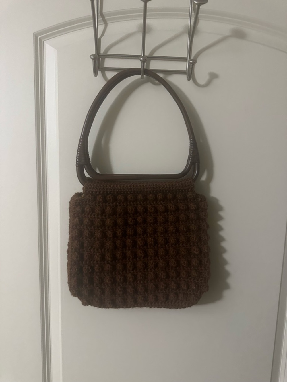Vintage 70s Brown Crochet Bag with floral interior and wooden/plastic Handles